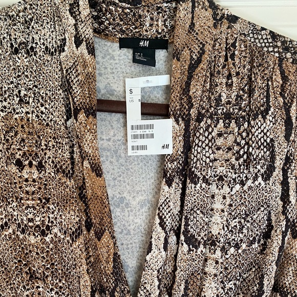 NWT Women’s H&M Snakeskin Print Dress Size Small - Picture 3 of 5